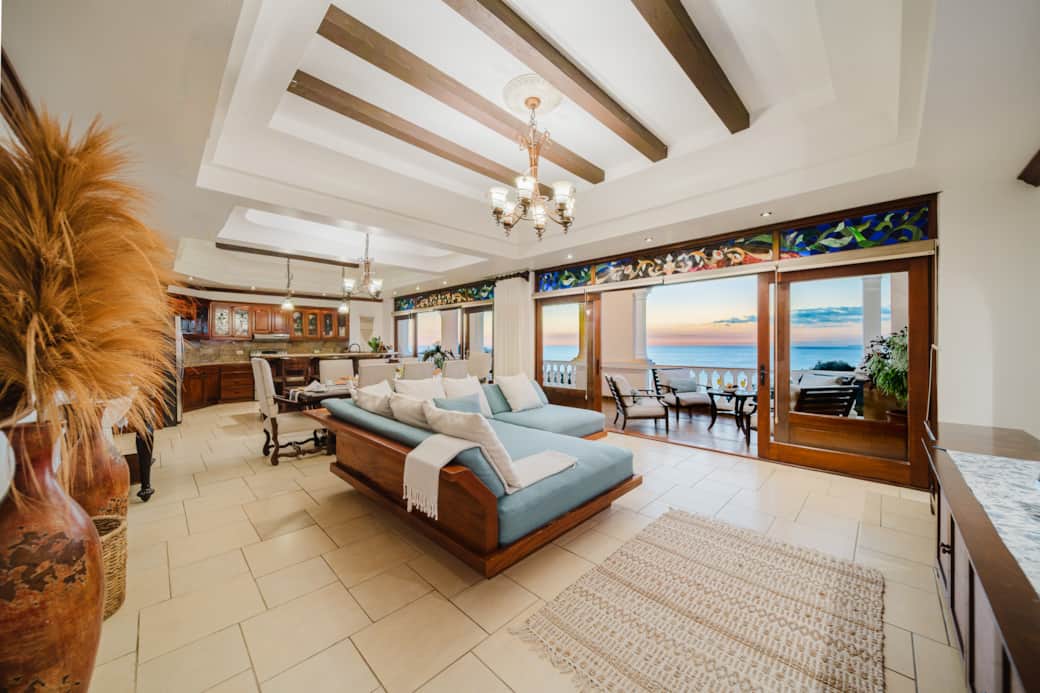 Cozy living room with flat-screen TV and cable channels