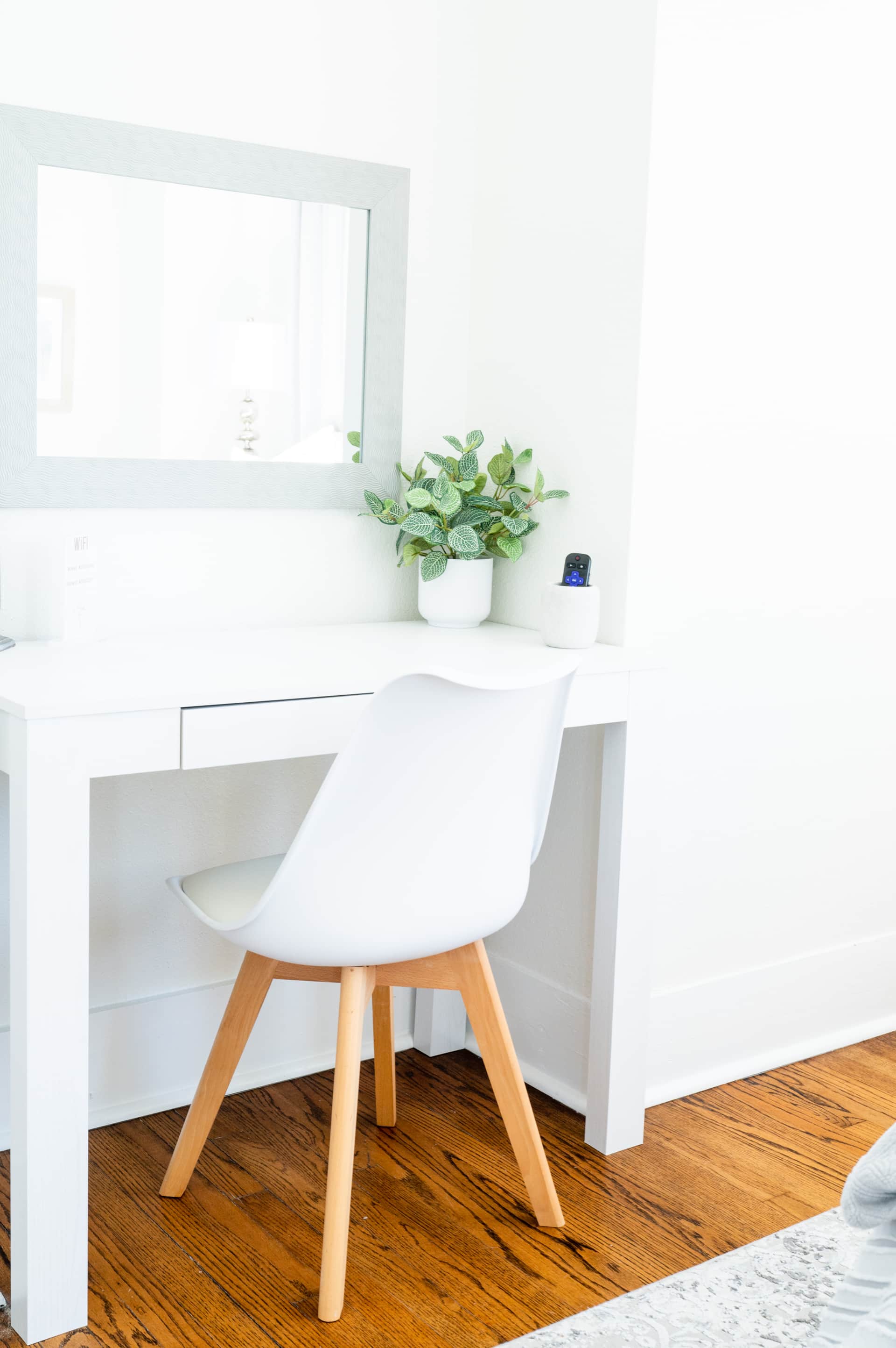 Convenient desk location in primary bedroom to get last minute work items taken care of.