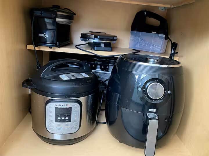 Lots of appliances for cooking