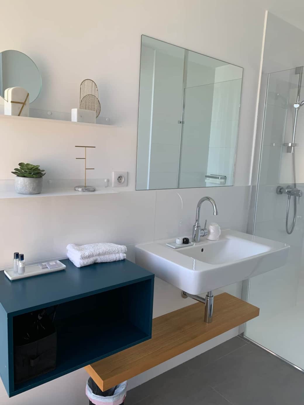 Salle d'eau chambre 4