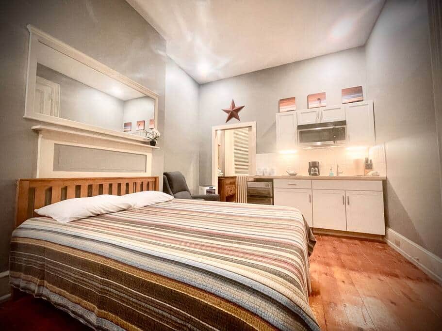Studio bedroom, kitchenette, and private full bathroom. 