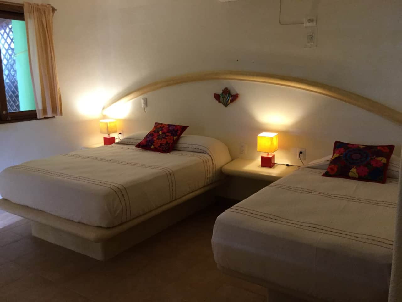 Bedroom, queen bed and single bed