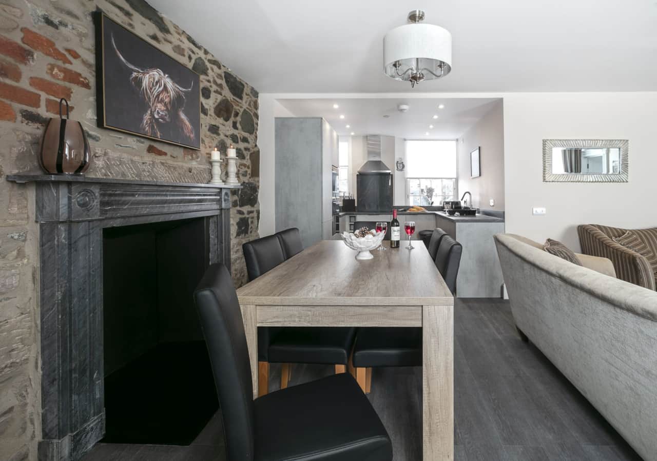 Scalpsie Dining Area