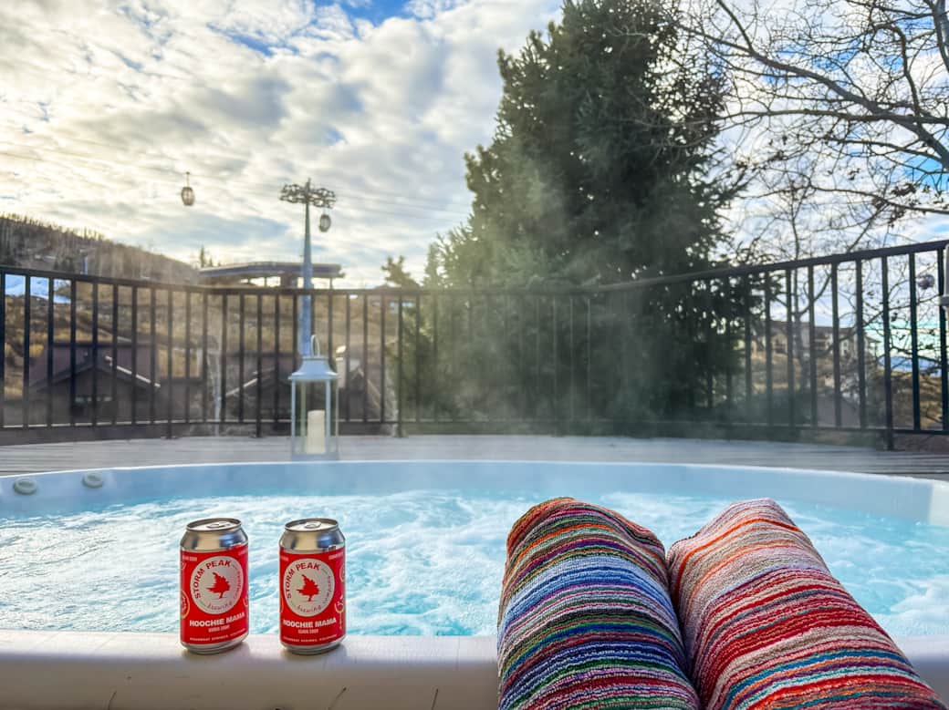 Slopeside Sanctuary- communal hot tub Slopeside Sanctuary- communal hot tub