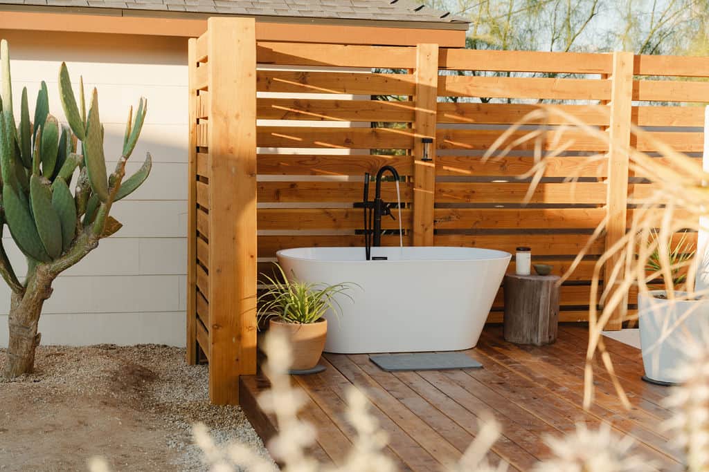 Enjoy an outdoor bath under the stars