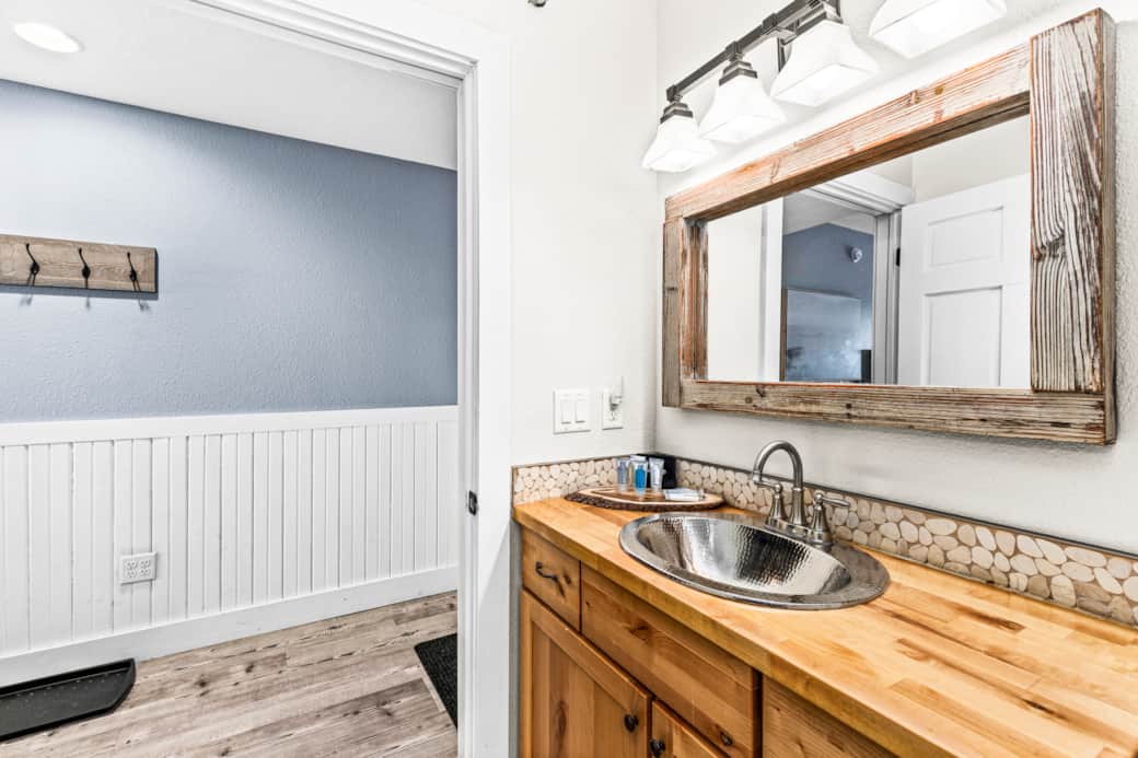 Whispering Pines 047 Whispering Pines 047