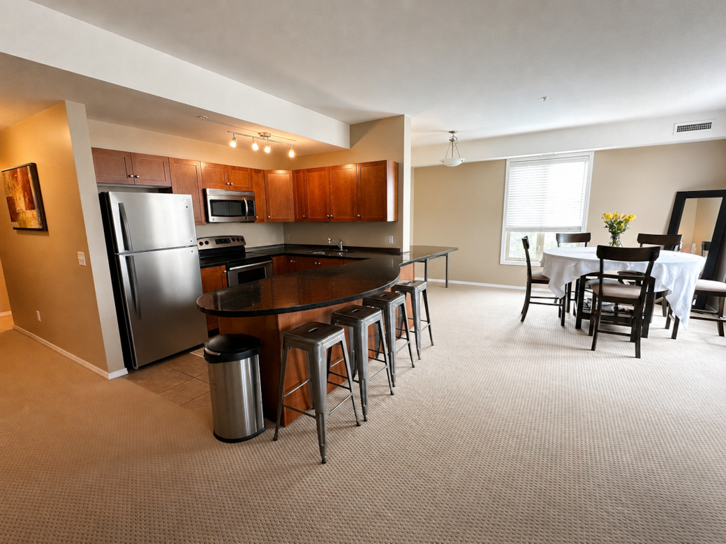 2421 Full Kitchen 2421 Full Kitchen