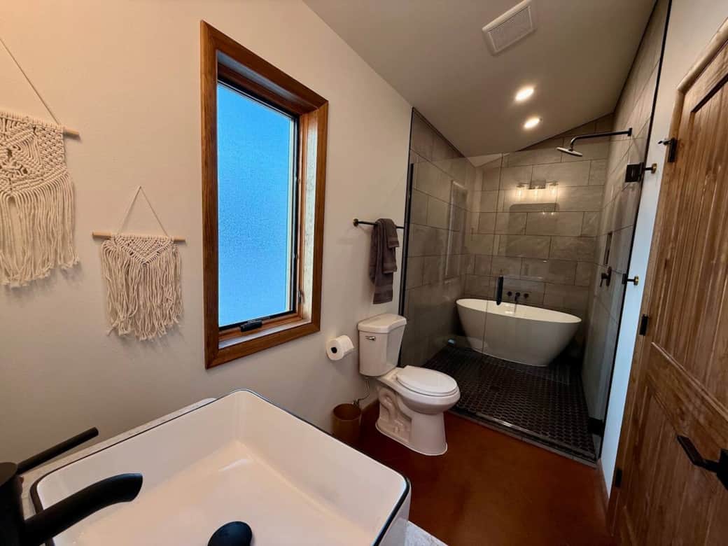 Luxurious Bathroom