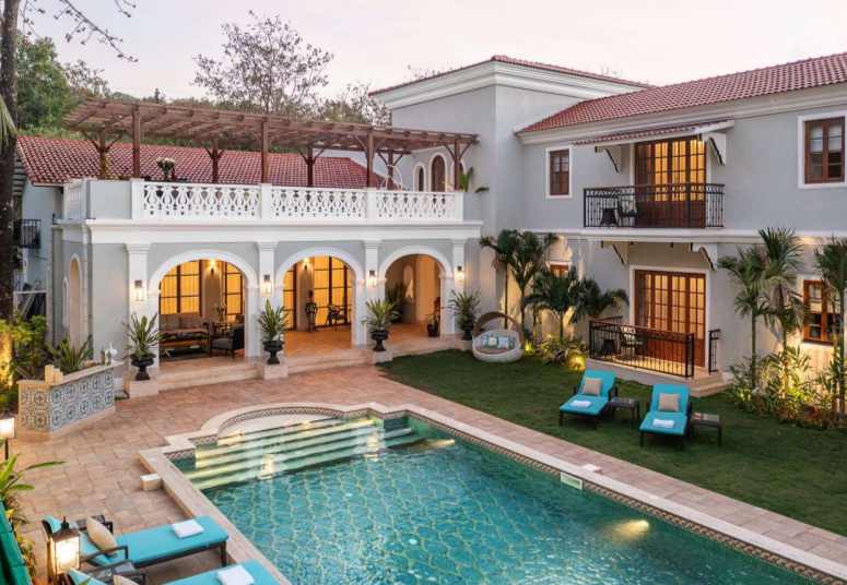 Villa with private pool