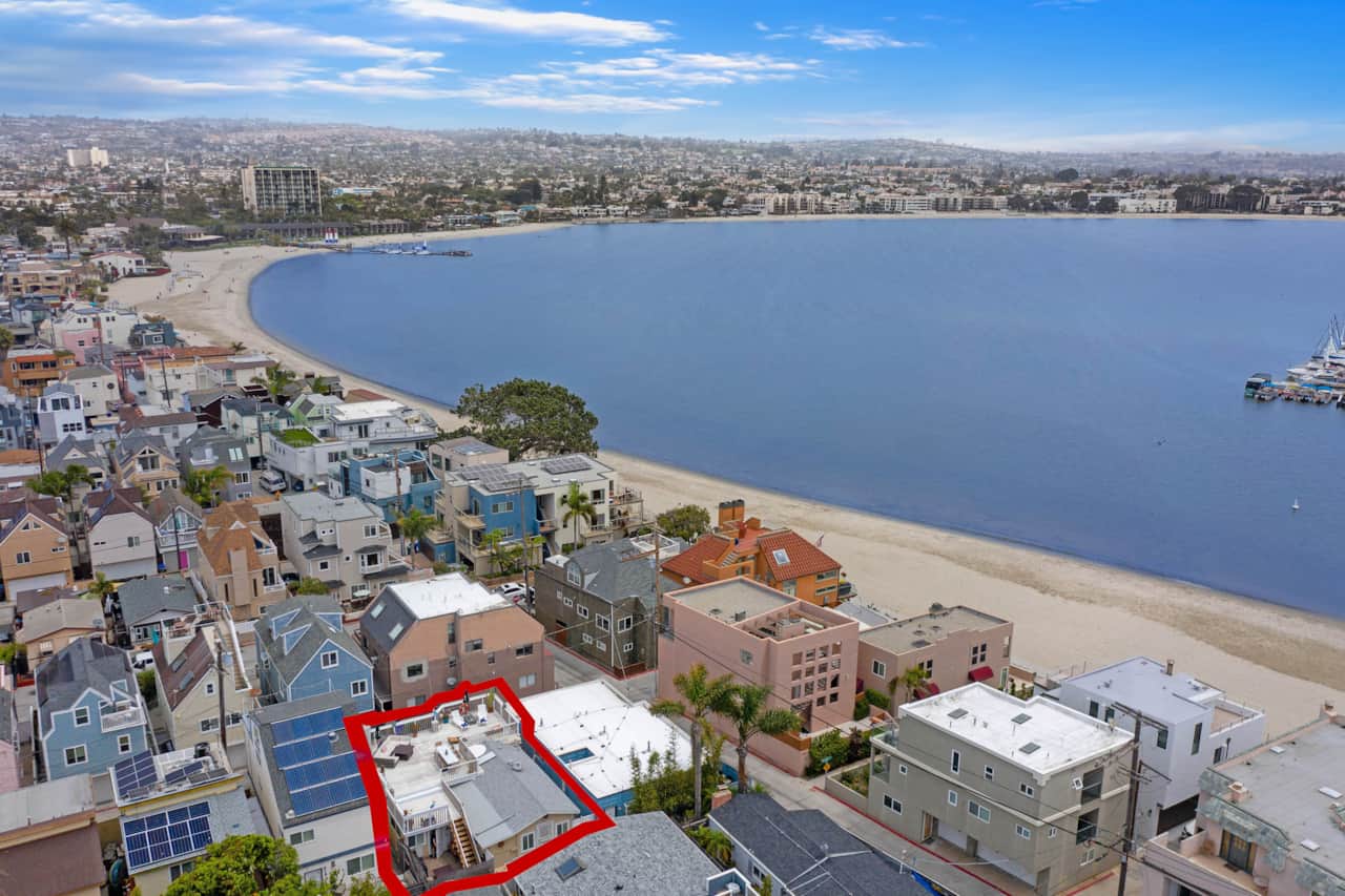 Mission Beach - Steps to the Bay!