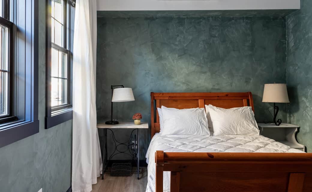 1 North Barn Burner Bedroom All Landscape