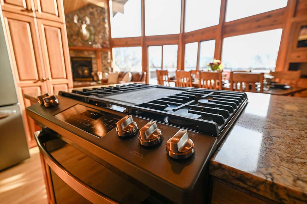 Gas Stove | Open Kitchen