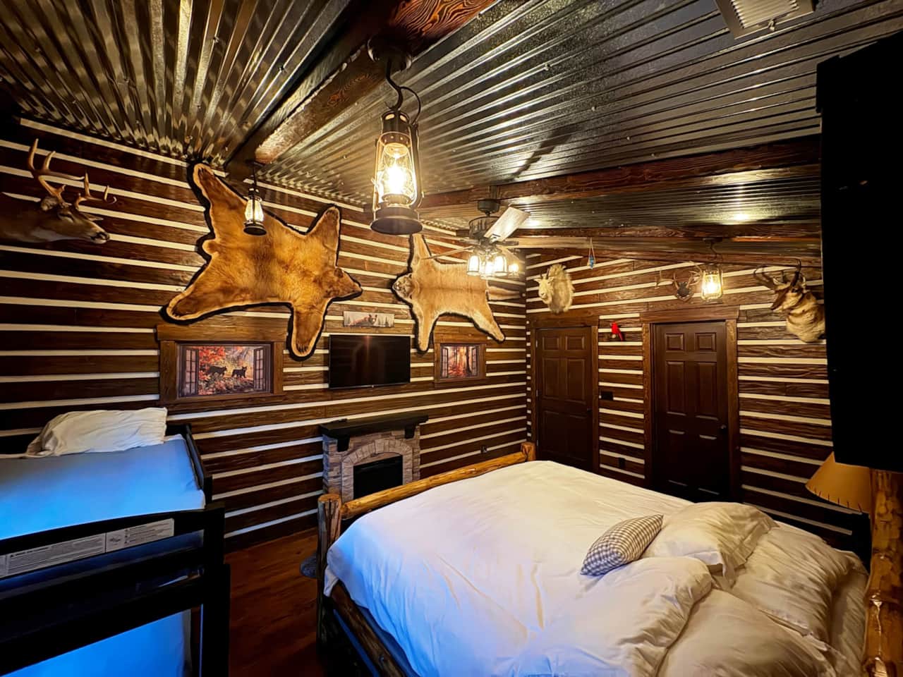 Kodiak Cabin 02