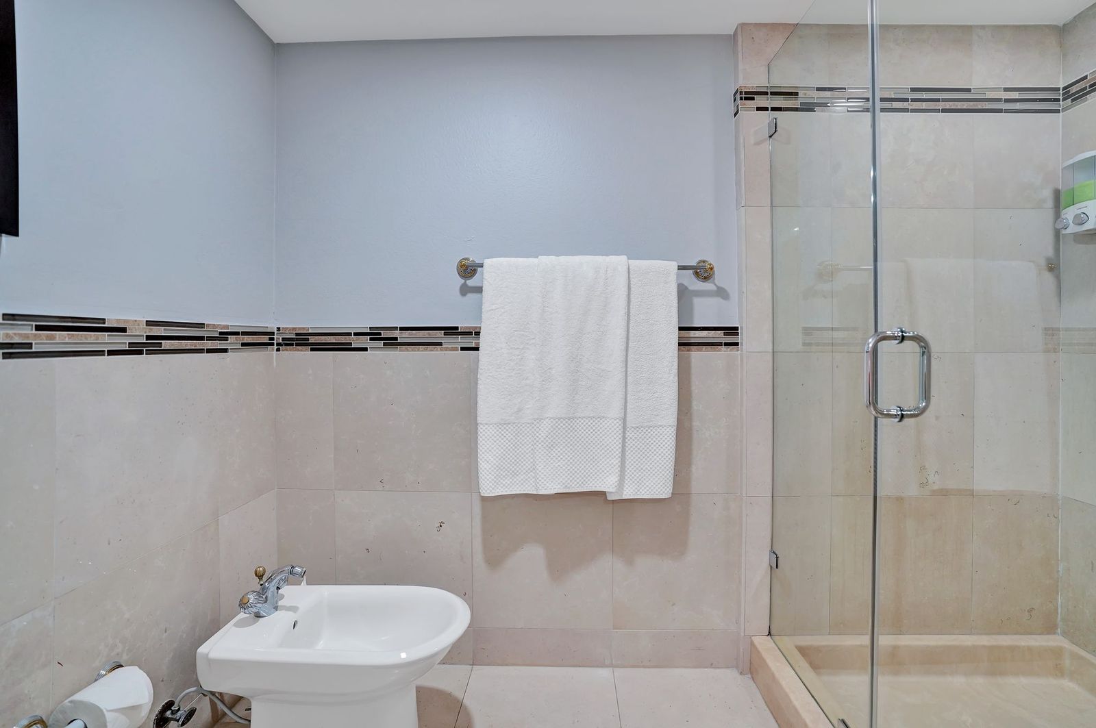 Sky View High Penthouse! (1 bedroom condo) - Apartment in Miami