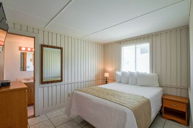 Queen Bedroom 1 Queen Bedroom 1
