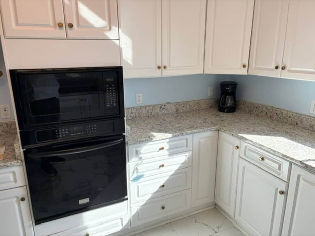 Kitchen area. Large enough for all the cooks