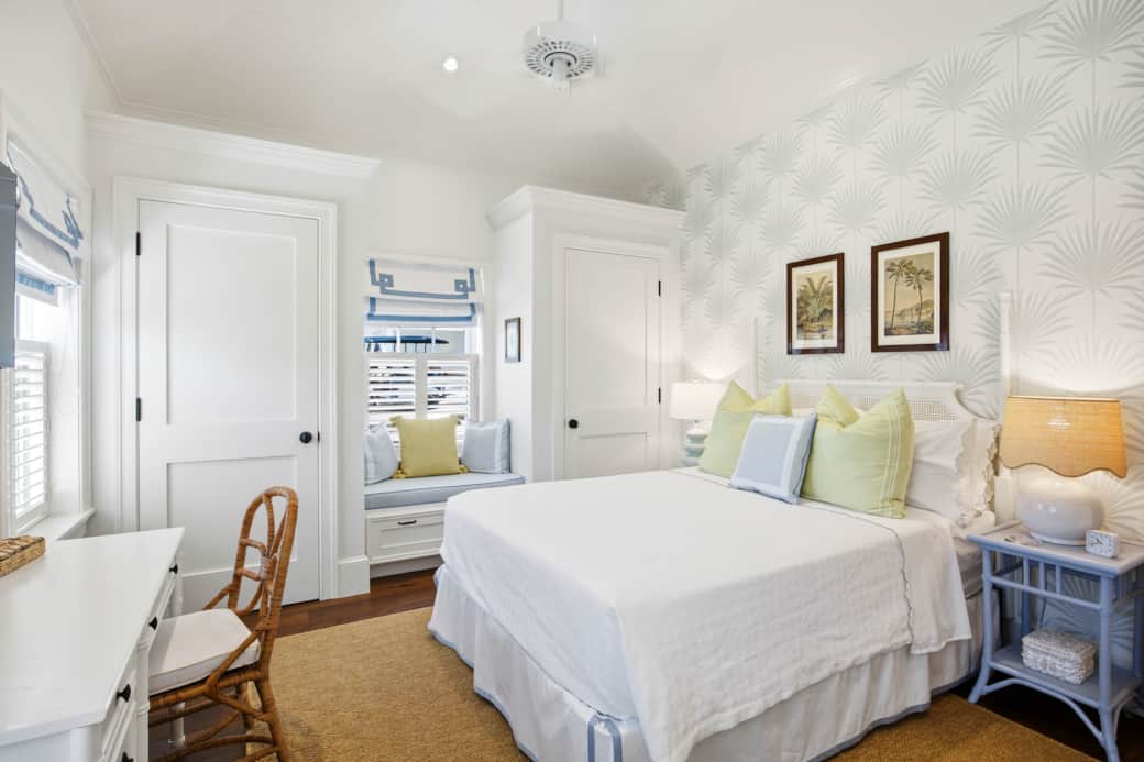 Main House Queen Bedroom