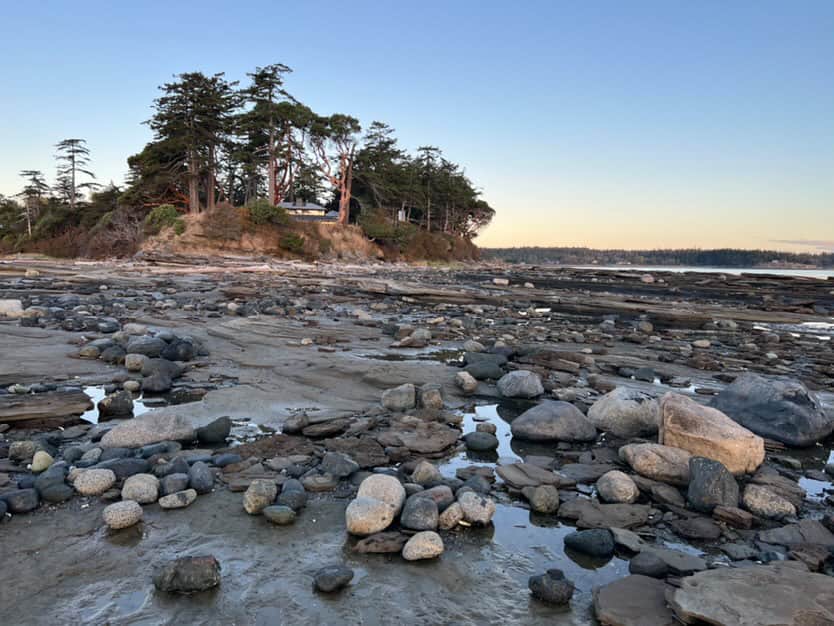 Dunlop Point - Vacation Home in Hornby Island