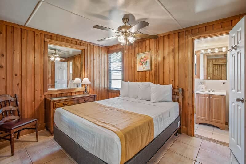 Queen Bedroom