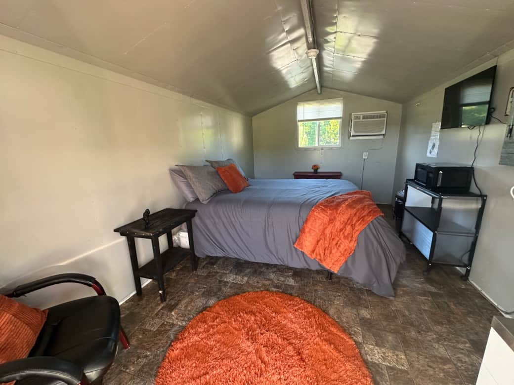 Comfortable Queen Bed Comfortable Queen Bed
