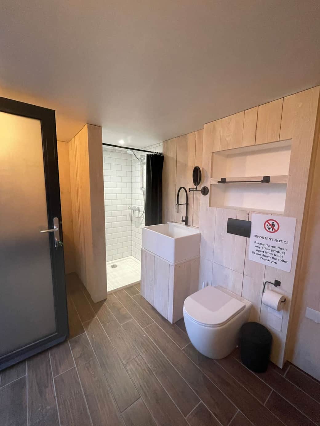 Outside shower room, toilet giving easy access from the beach - Note this area is shared with Upper Beach House Outside shower room, toilet giving easy access from the beach - Note this area is shared with Upper Beach House