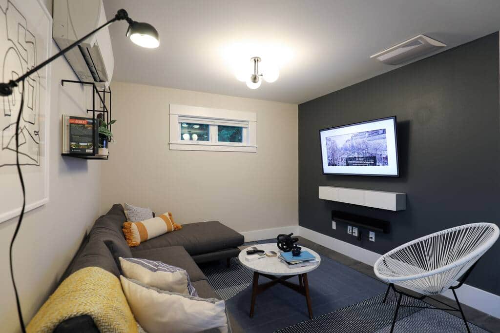 Living room with LG smart TV and Sonos