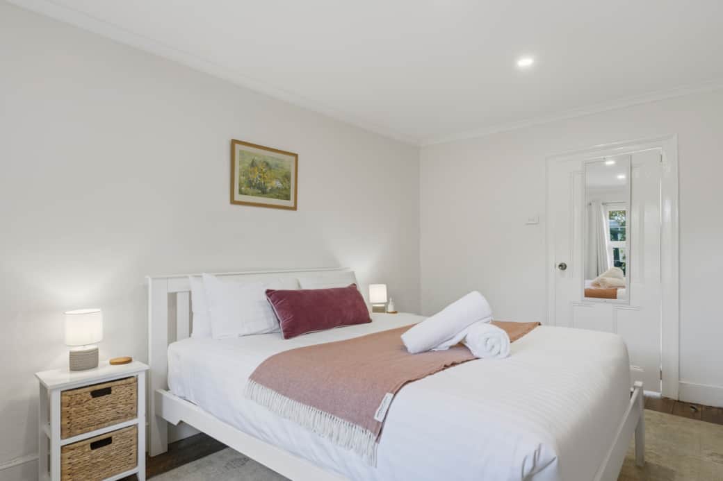 Queen Bedroom Queen Bedroom