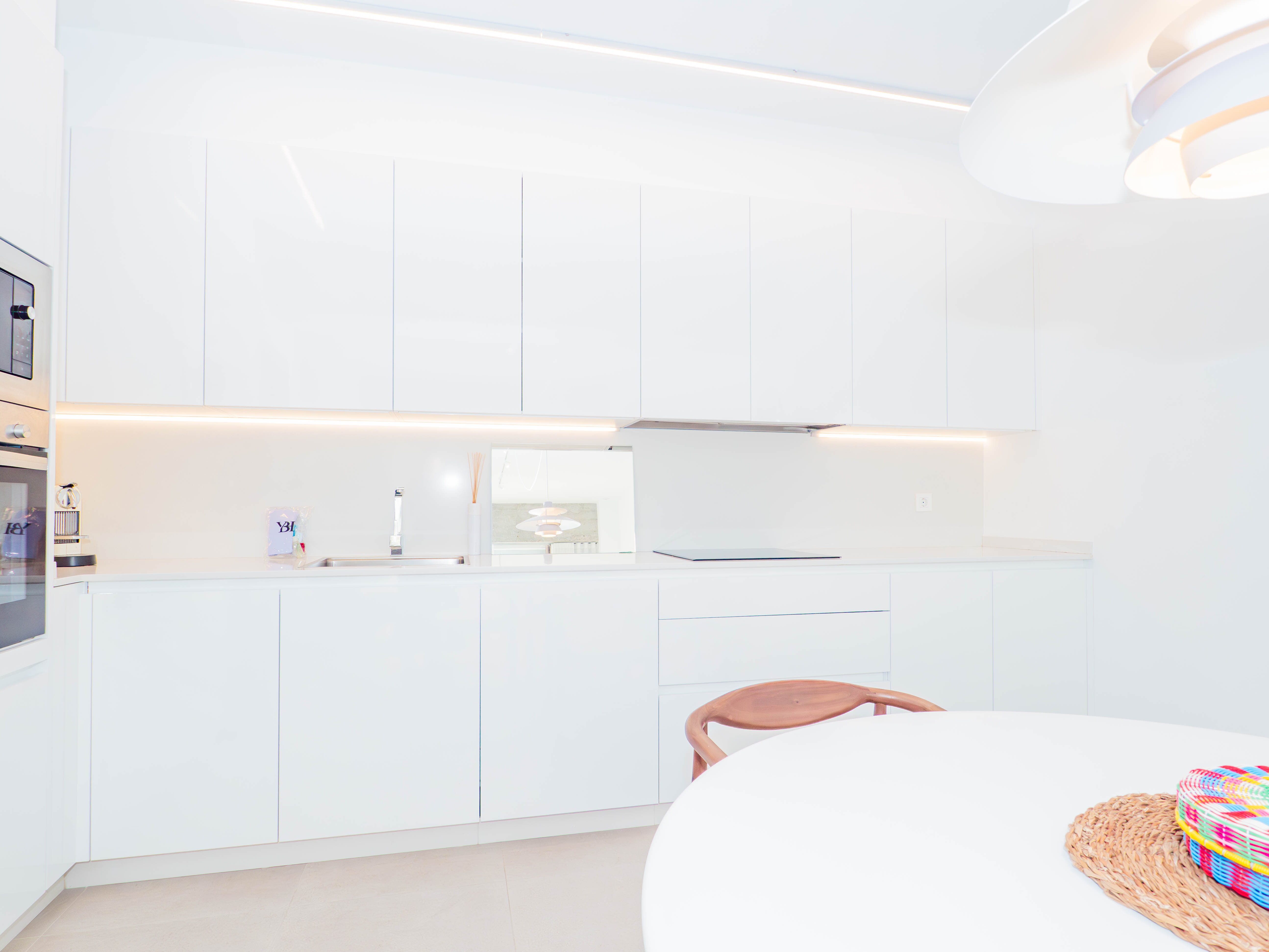 Pi y Margall Suite by YBH