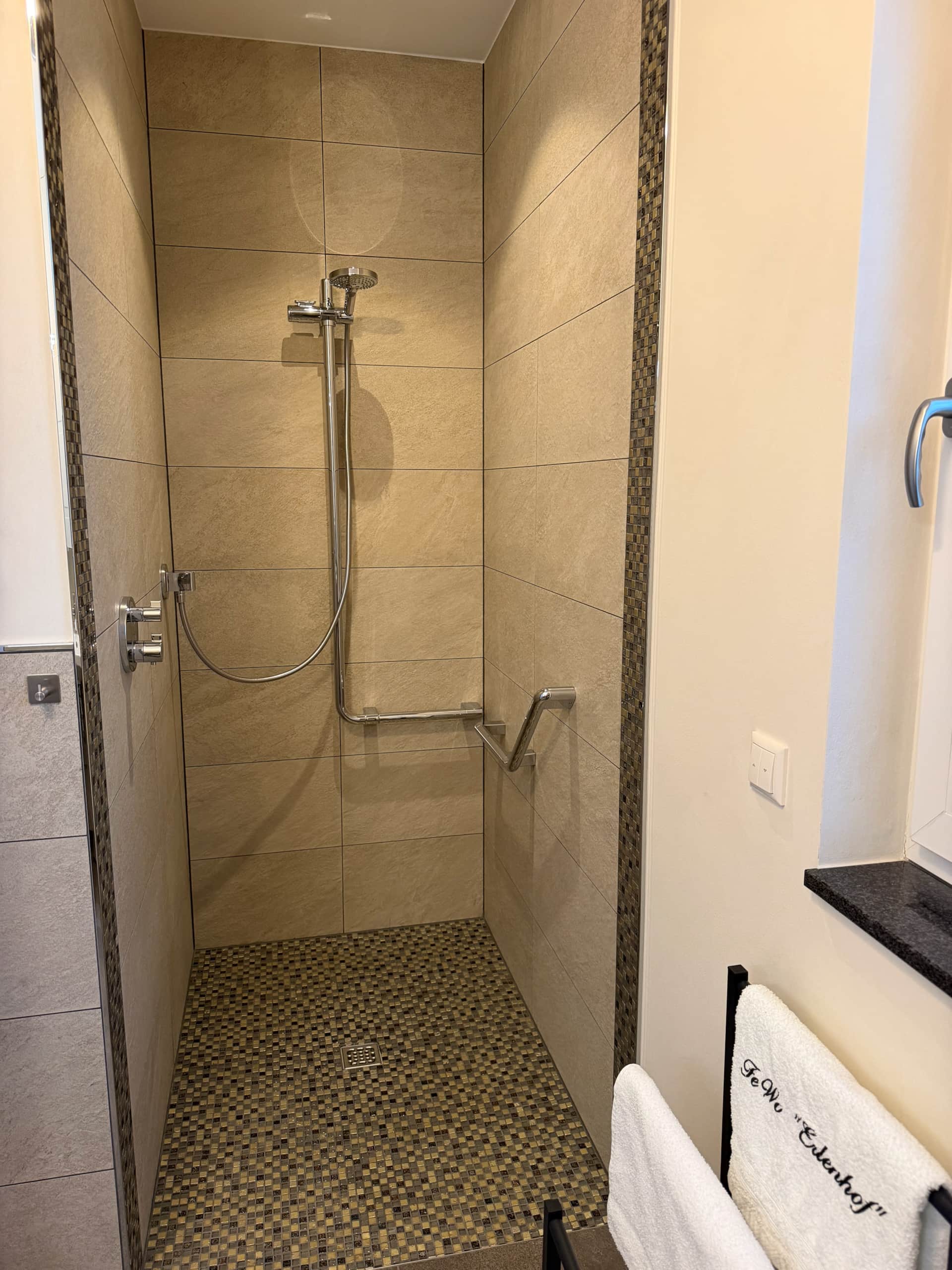Miele-Waschtrockner im Badezimmer