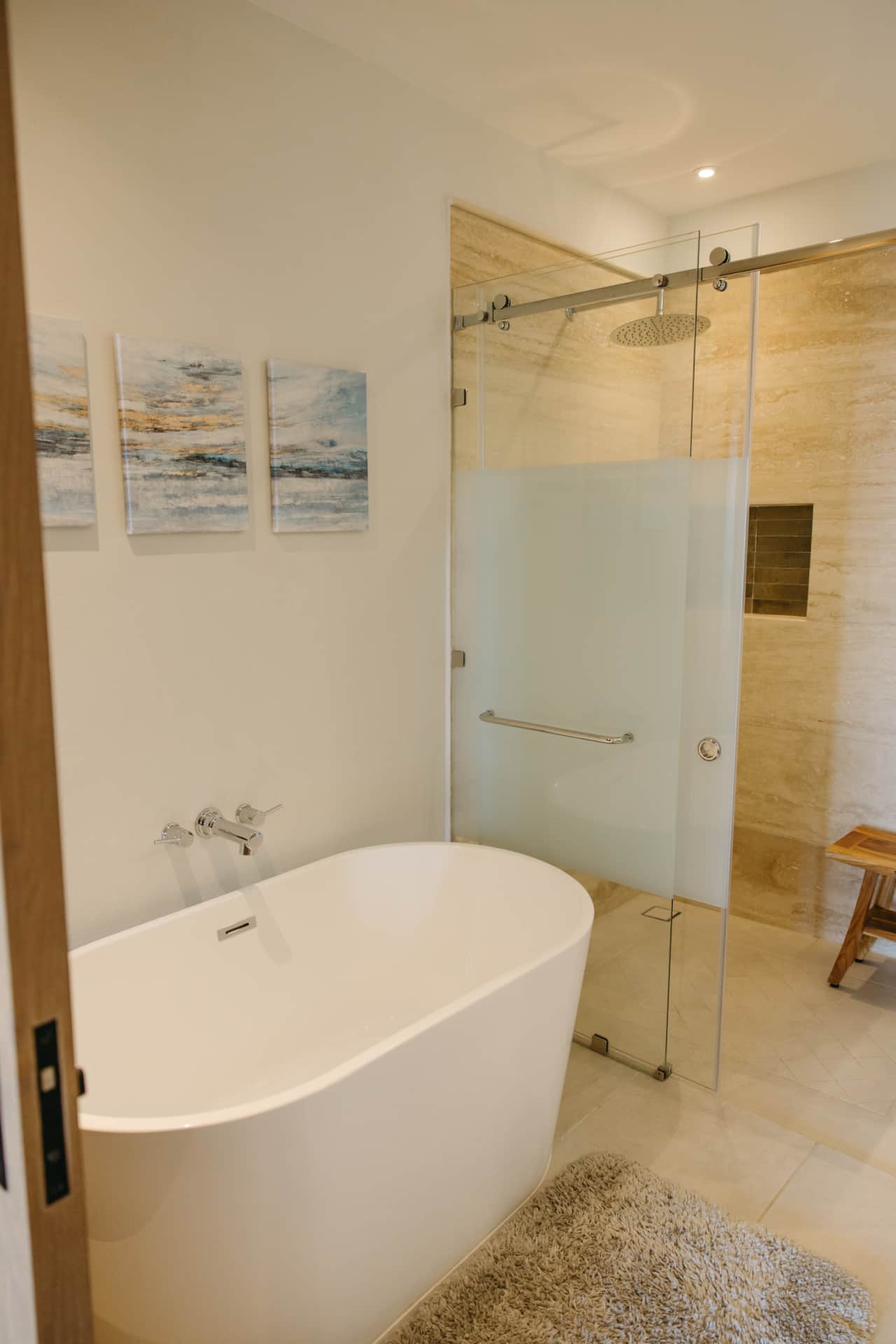 Baño y ducha del dormitorio 1