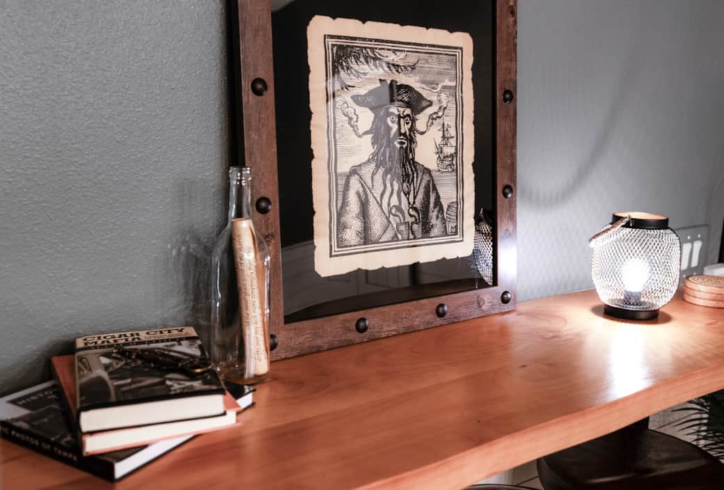 Pirate-themed formal dining, with message-in-a-bottle decor and nods to Tampa’s rich history. Pirate-themed formal dining, with message-in-a-bottle decor and nods to Tampa’s rich history.