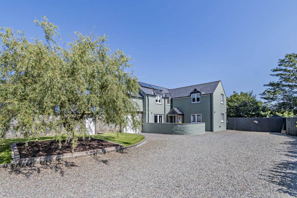 Main Entrance View of our Spacious, Family and Dog-Friendly Home | Willow Lodge Pembrokeshire Main Entrance View of our Spacious, Family and Dog-Friendly Home | Willow Lodge Pembrokeshire