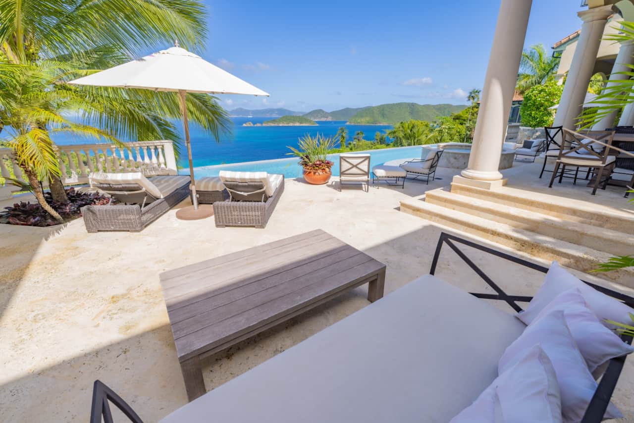 Views of Cinnamon Bay and beyond to the BVIs