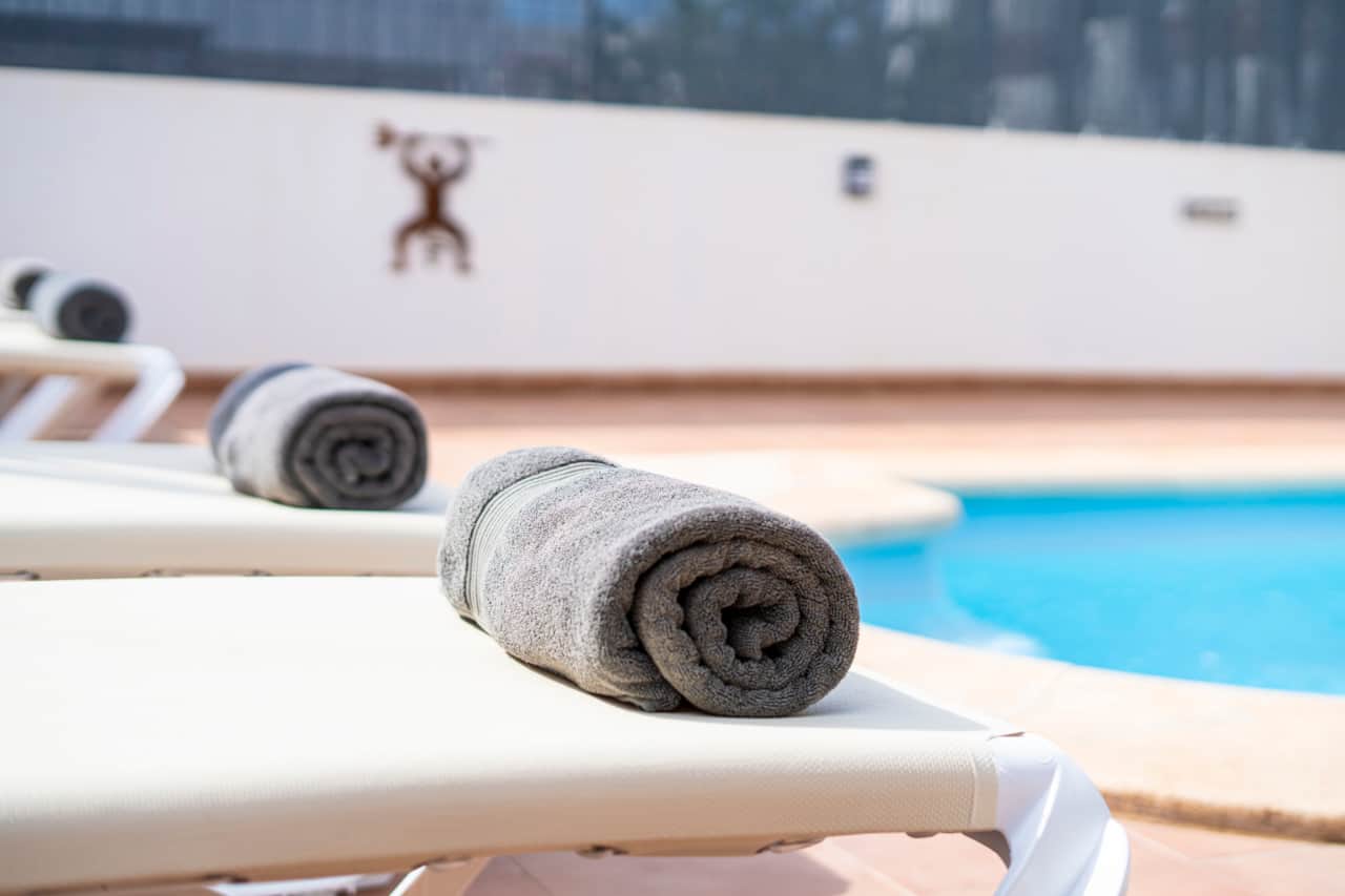 6 Sunloungers