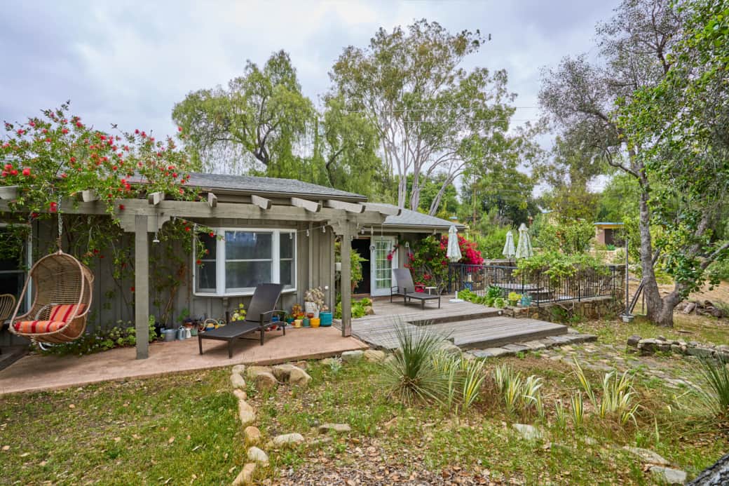 Ojai Ranch Home patio and entrance