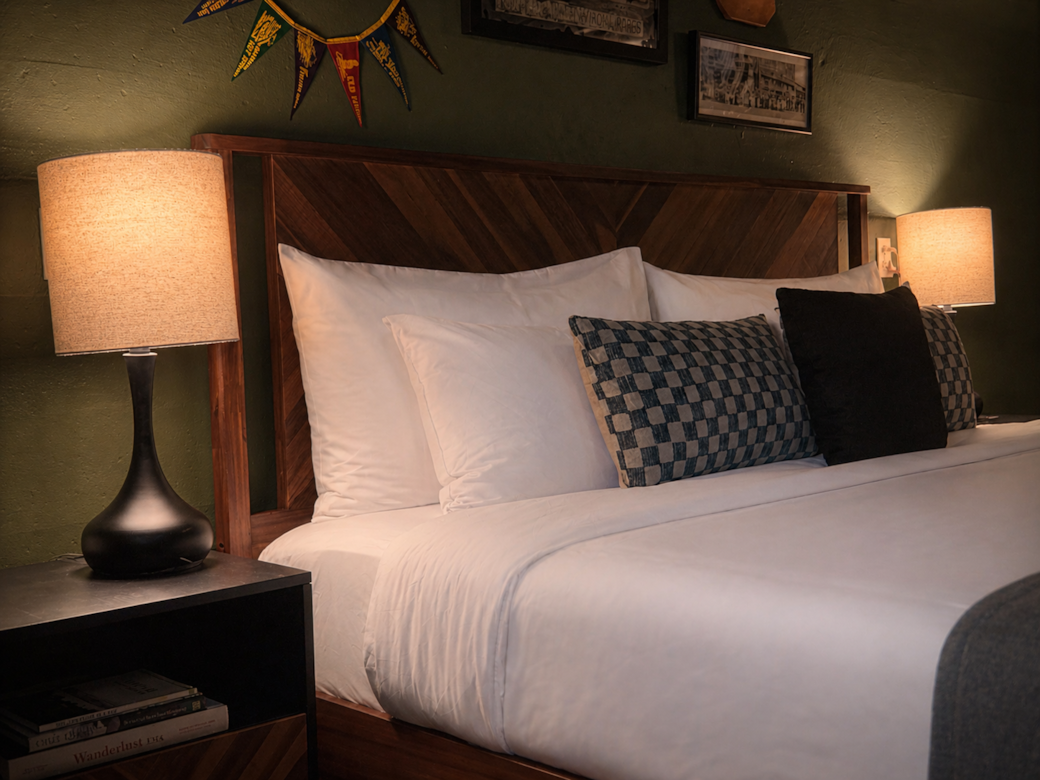 FB302400 BB4E 4C77 8165 FC3216C9FA1F