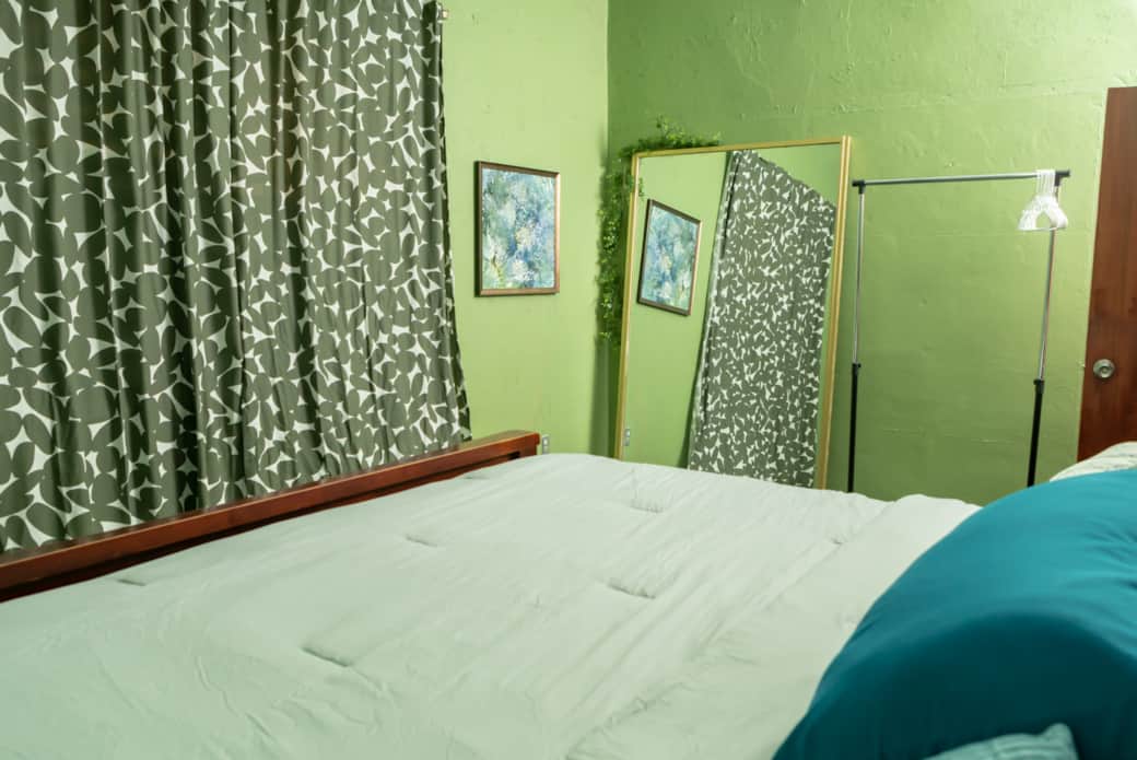 Bosque Vibe: King Bedroom 4 Bosque Vibe: King Bedroom 4
