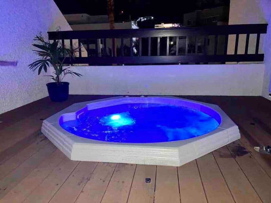 Jacuzzi