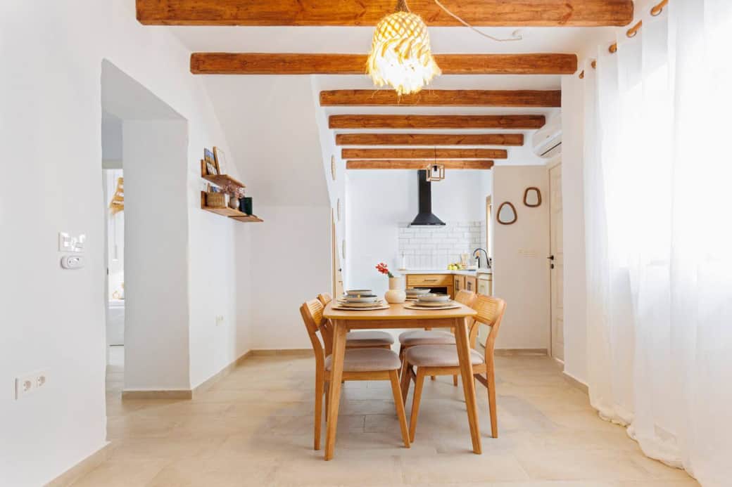 Luminoso salón cocina integrados 