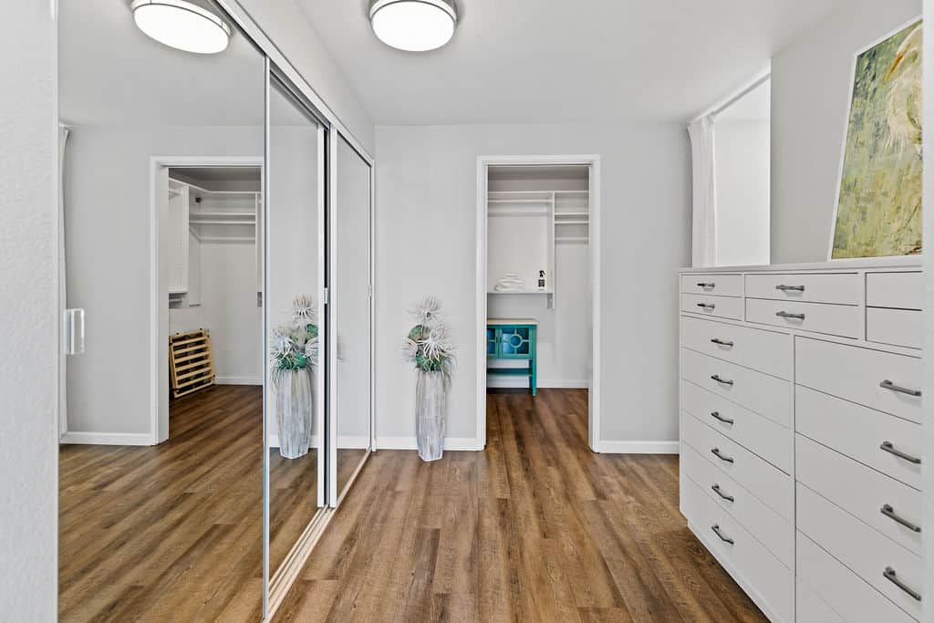 Primary Dressing Area