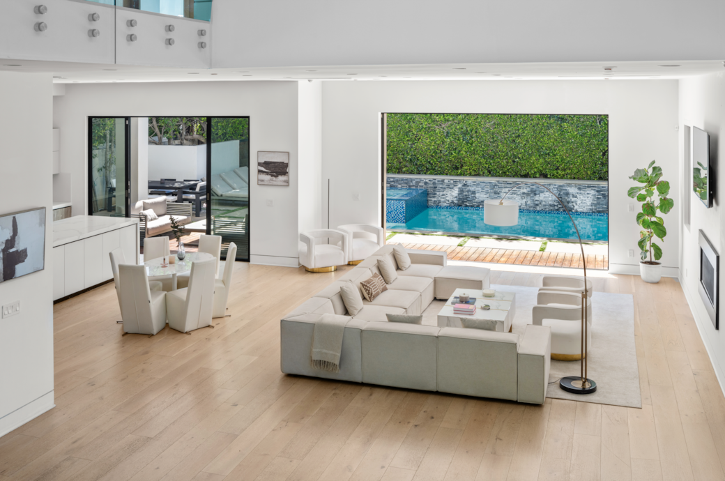 Screenshot 2025-10-31 at 12.42