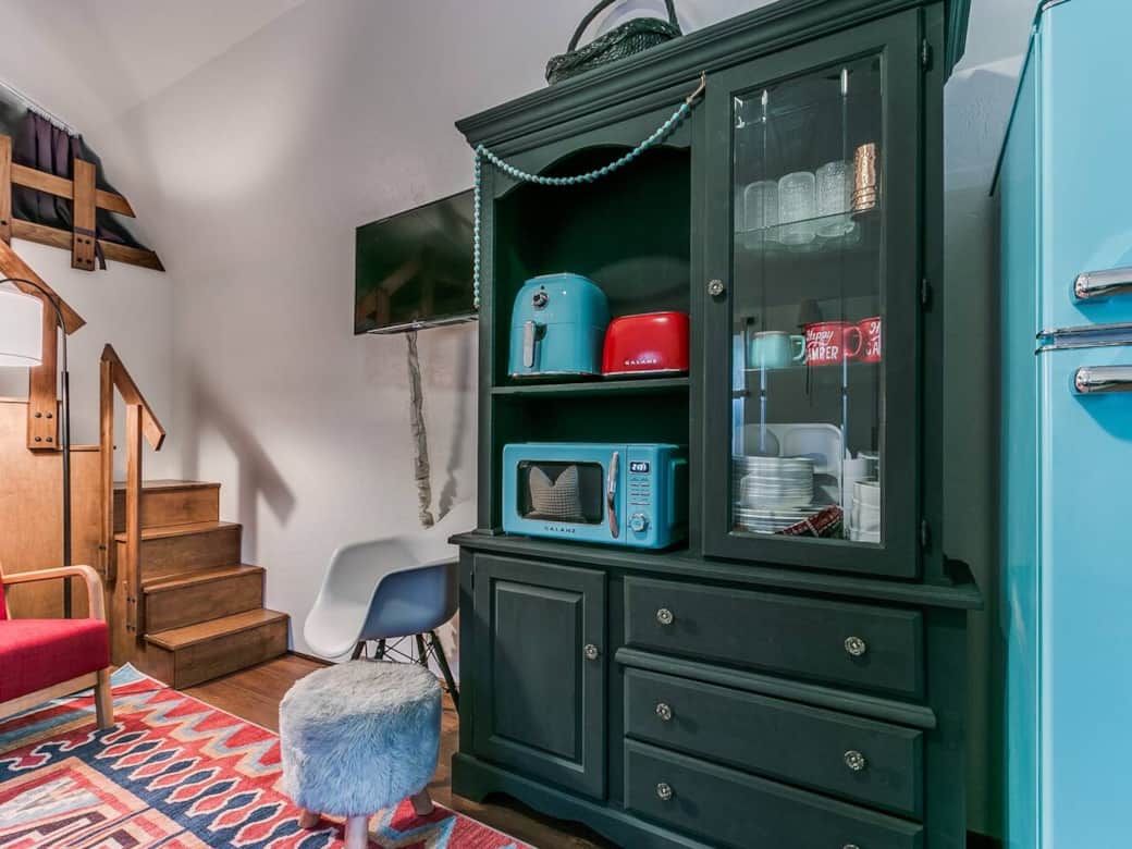 Stocked hutch Stocked hutch