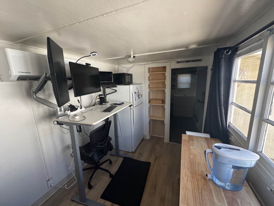 Kitchen and Office Space Combo Room, Powerful Split AC/Heater, Shelves Kitchen and Office Space Combo Room, Powerful Split AC/Heater, Shelves