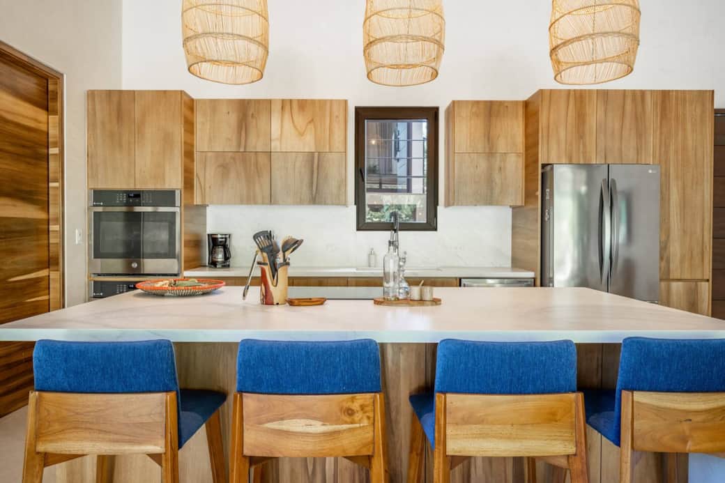 Kitchen Island - seats four.