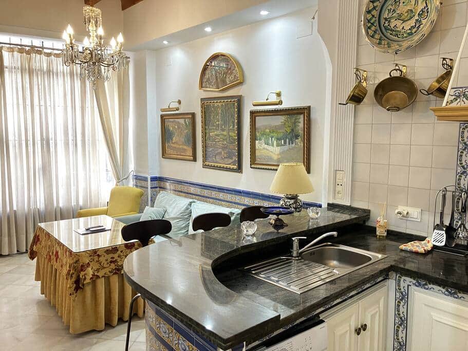 Salón comedor y cocina.