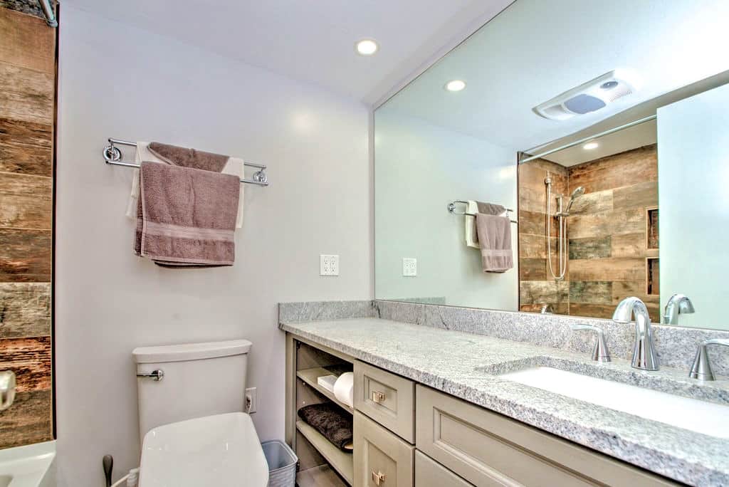 Bathroom Bathroom