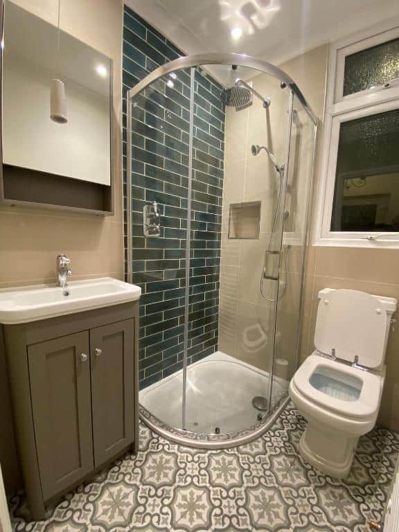 Bikki Bathroom