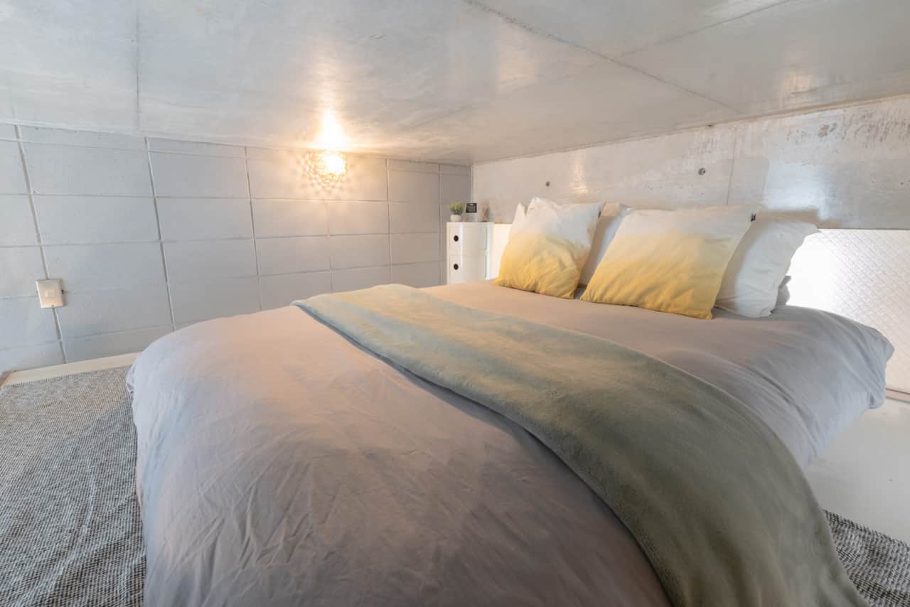 Bed01