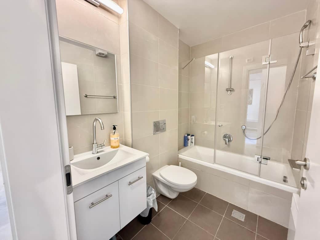 Main Bathroom