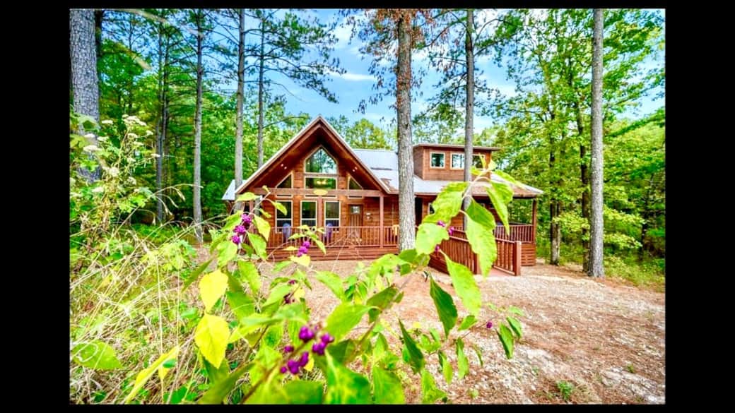 Front cabin view Front cabin view